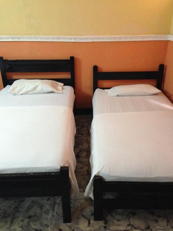 Hotel El Diamante CA - image 3
