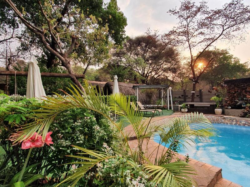 Victoria Falls Backpackers Lodge - image 13