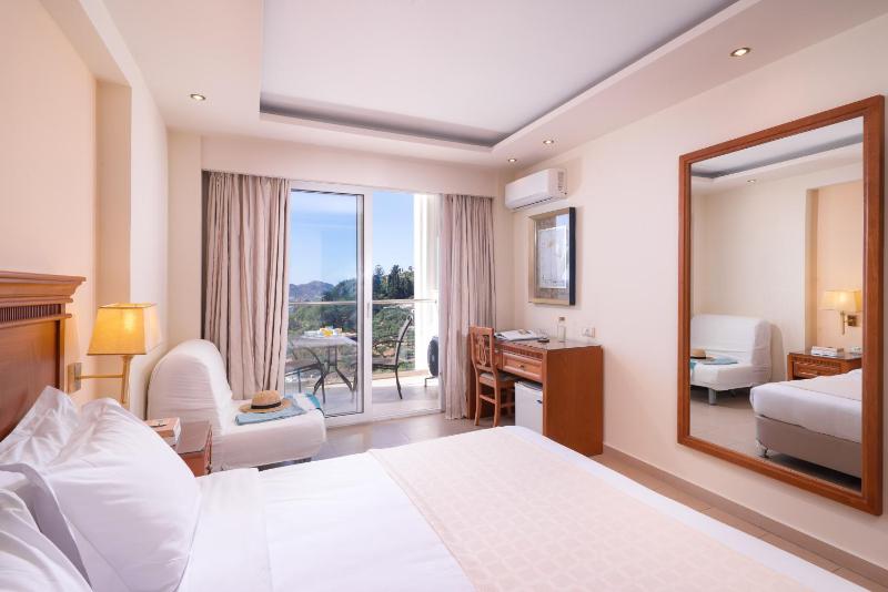 Superior Double / Twin Room image 1