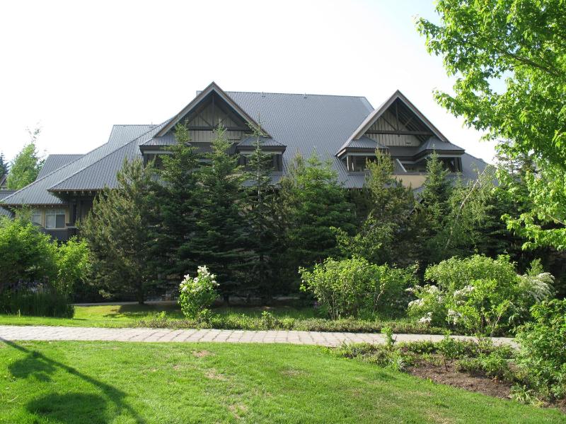 Sunpath Condos by Whistler Retreats - image 9