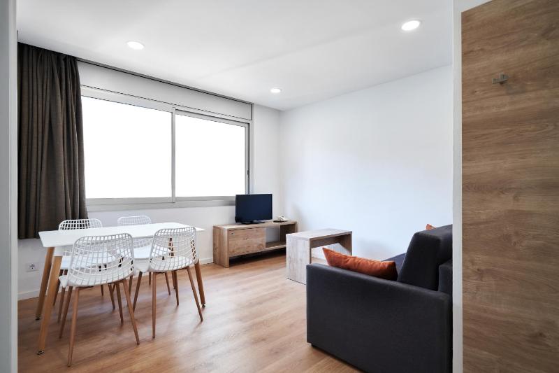 Apartment with Terrace image 4