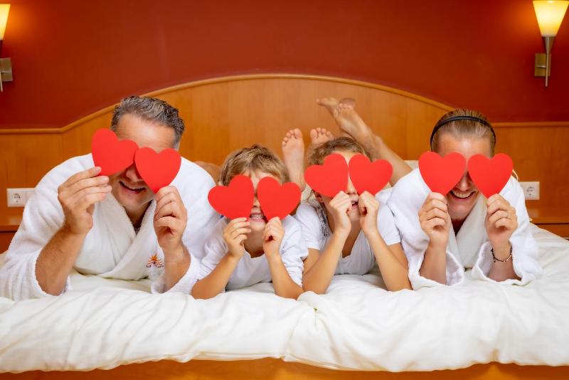 Double Room with Balcony image 3