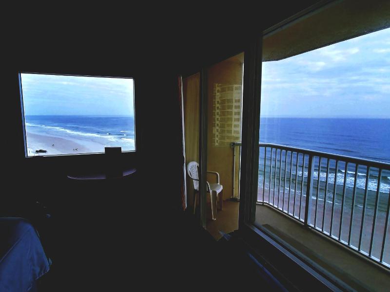 Emerald Shores Hotel - Daytona Beach - image 6