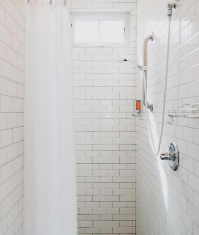 Quadruple Room with Shared Bathroom image 2