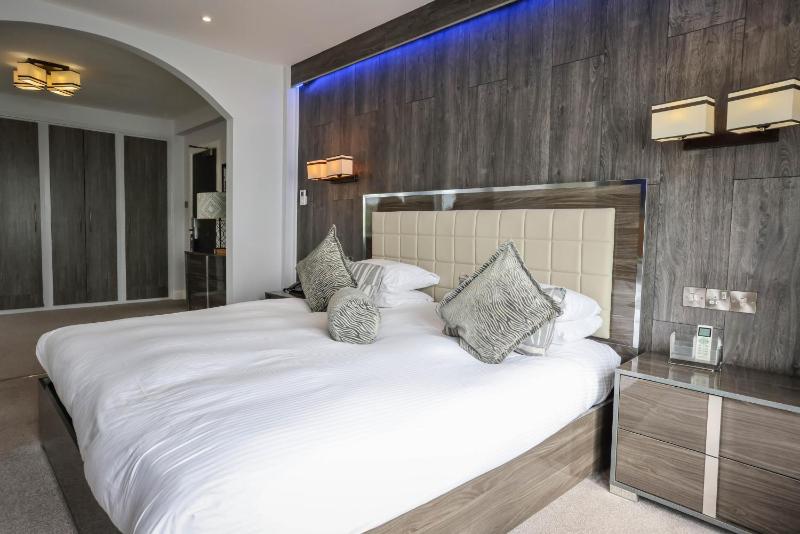 Cumberland Hotel - OCEANA COLLECTION - image 5
