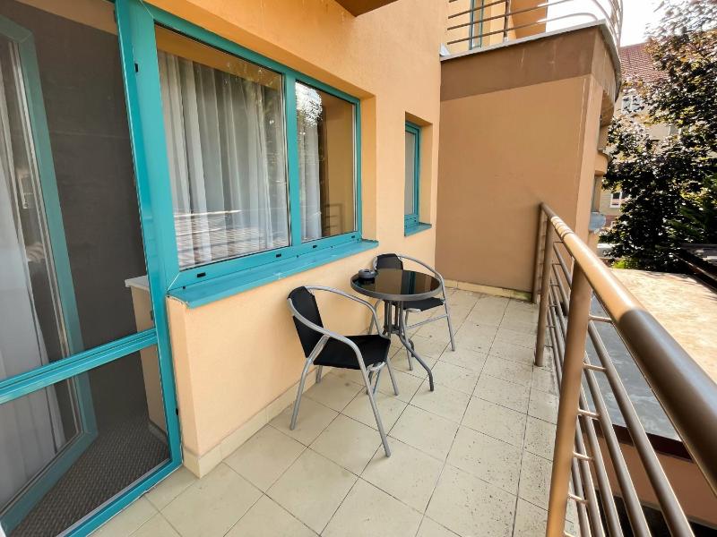Deluxe Double Room with Balcony image 2