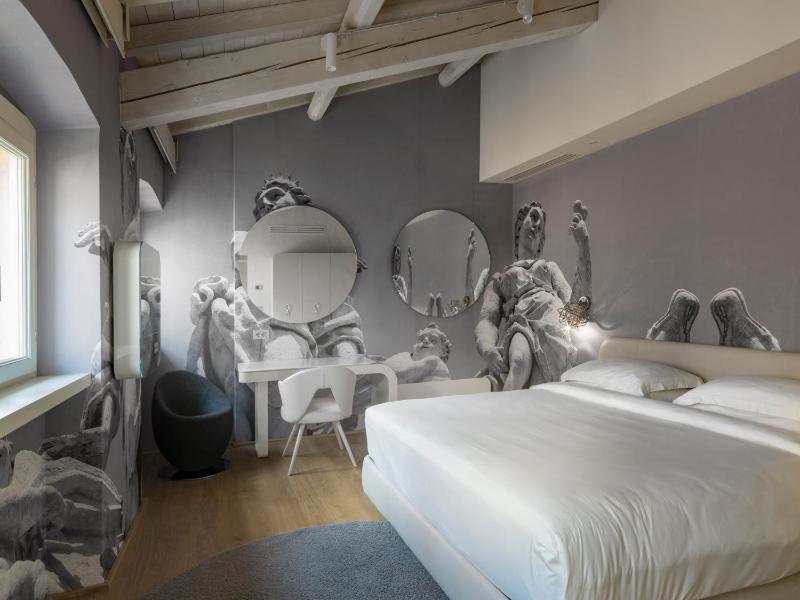 Lords of Verona Luxury Apartments - image 16