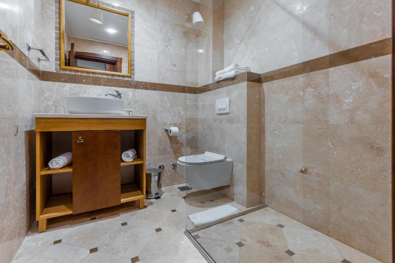 Double Room with Terrace image 3