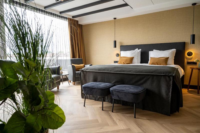 Junior Suite Loft image 1