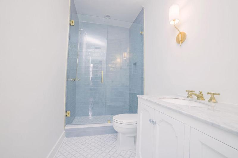 Guesthouse Charleston EAST 42 A & B - image 5