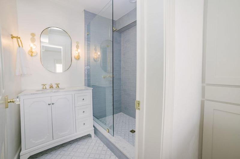 Guesthouse Charleston EAST 42 A & B - image 13