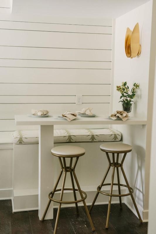 Guesthouse Charleston EAST 42 A & B - image 26