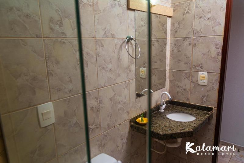 Kalamari Beach Hotel - image 8