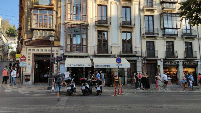 Classic Double Room with Balcony image 4