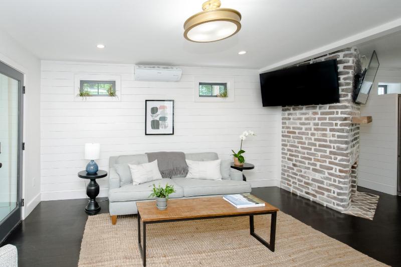 Guesthouse Charleston WEST 62 - image 33