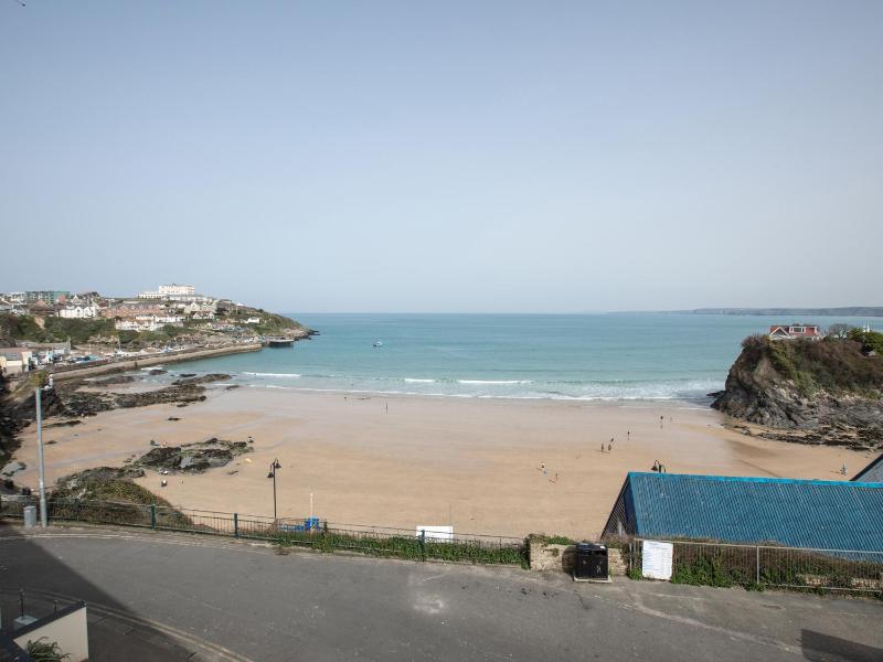 Onshore 6 - Newquay Towan Beach View - image 30