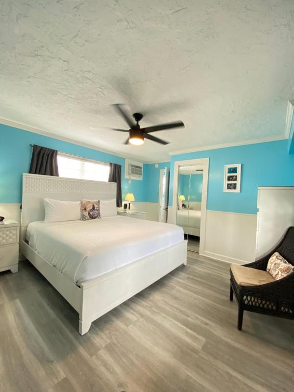 The Palms Hotel - image 43