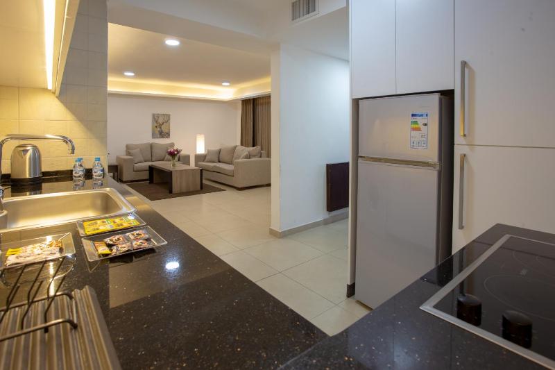 Triple A Hotel Suites - image 15