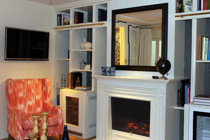 Intimate Suite image 1