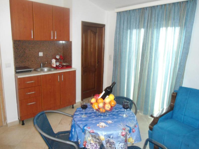 Apartment with Sea View image 4
