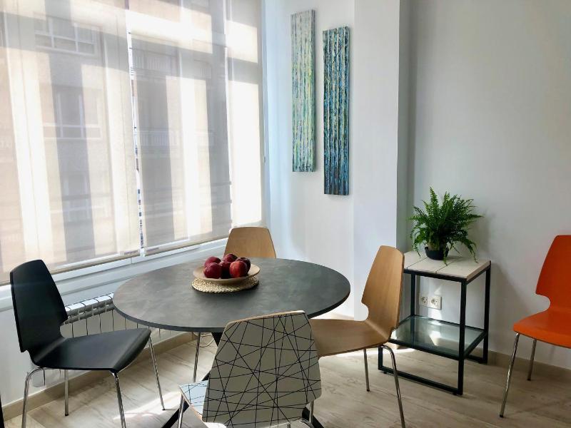 FOODIES LOCATION. SURF. NETFLIX . 3 BDR - image 14