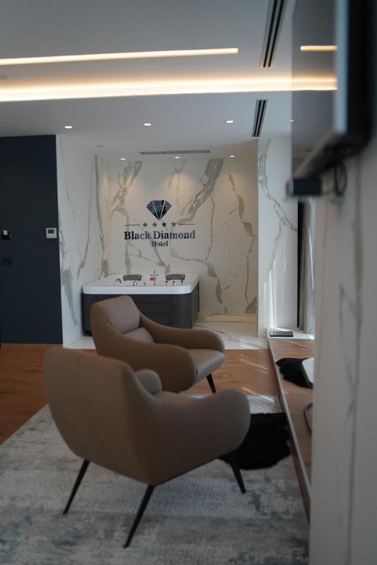 Executive Suite image 4