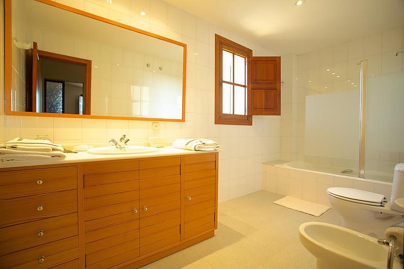 Holiday Home image 4