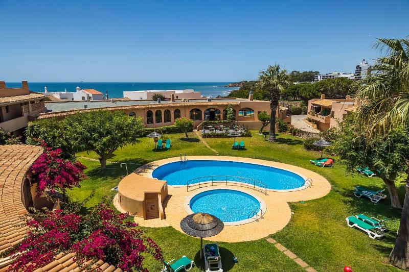 Clube Maria Luisa - image 1