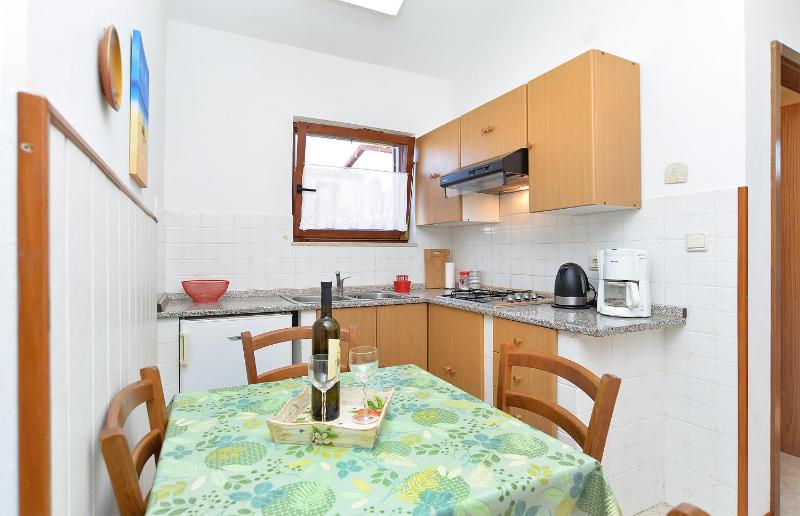 Apartment image 3