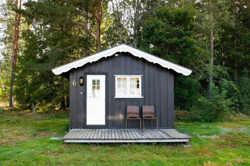 One-Bedroom Cottage image 2