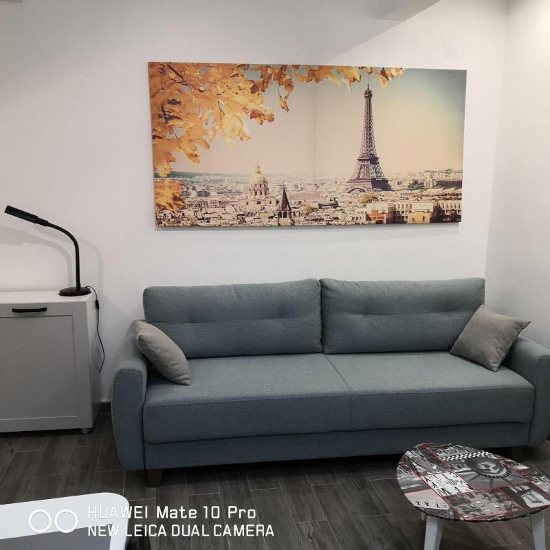 Bibi's apartment - image 15