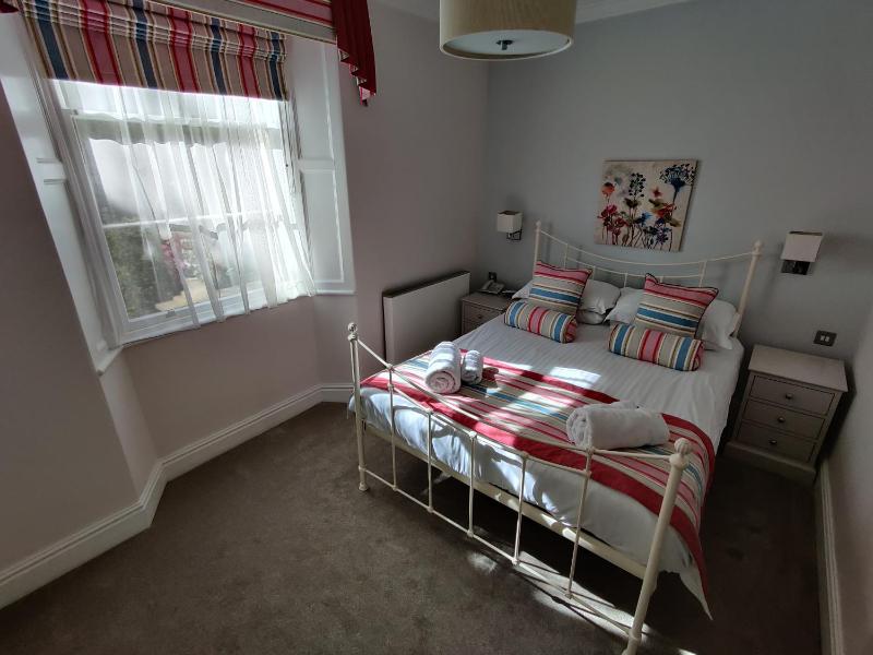 Two-Bedroom Apartment image 3