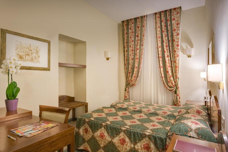 Small Double or Twin Room image 3