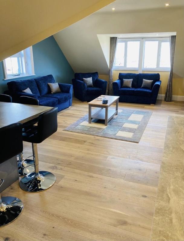 Marine Boathouse View Apartment - image 19