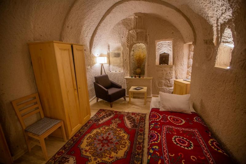 Deluxe Room image 3