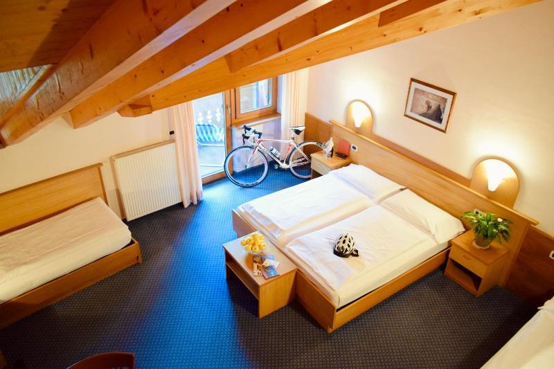 Quadruple Room with Balcony image 1