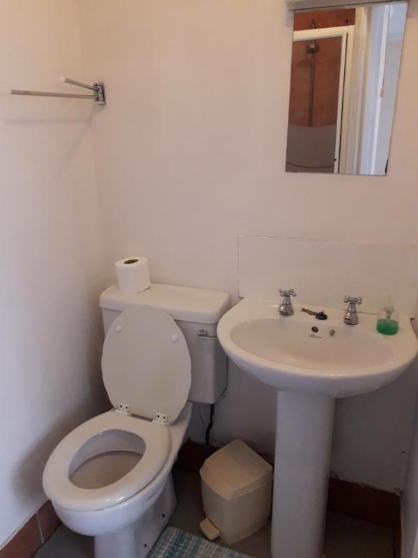 Single Room image 2