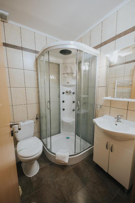 Double or Twin Room with Balcony image 2