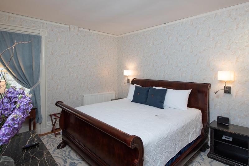 Classic Room # 5 image 3