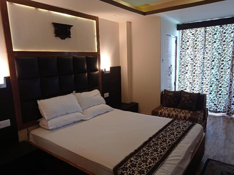 Esses House A Luxury Homestay and service apartment - image 8