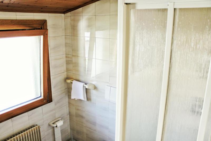 Double or Twin Room image 3