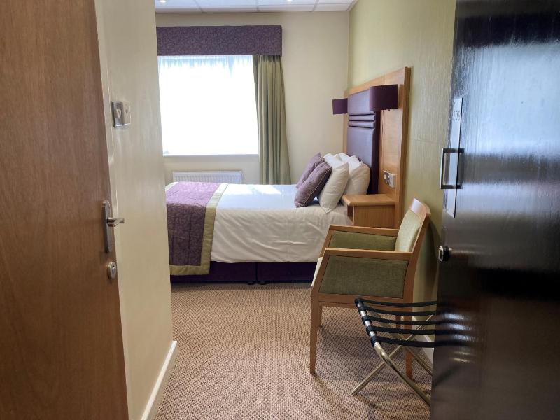 Double Room - Disability Access image 4