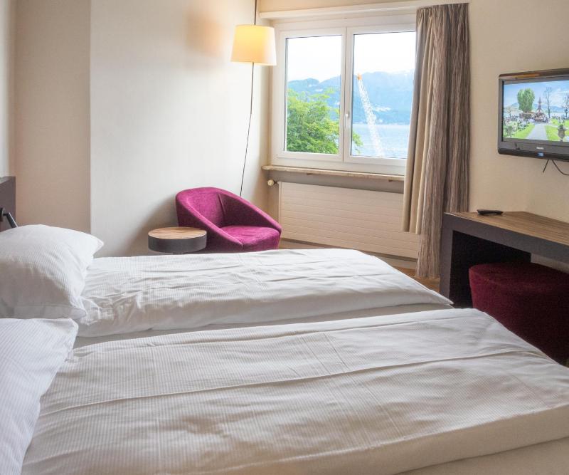 Double Room with Forest View image 4
