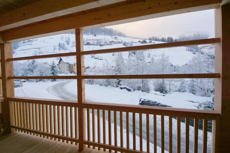 One-Bedroom Apartment image 2