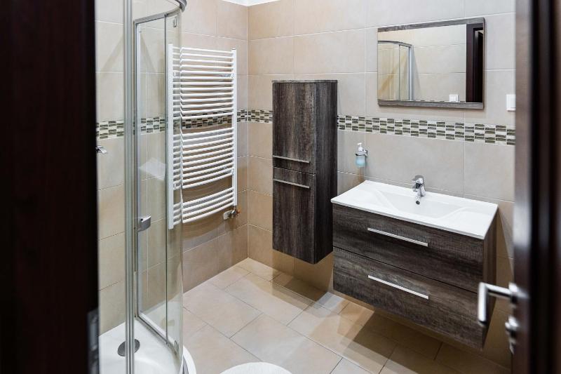 Apartment image 3
