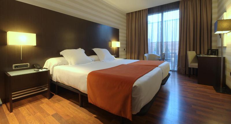 Double Room for Single Use image 1