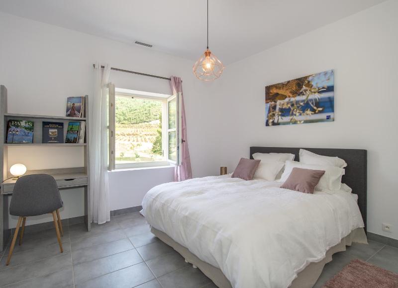 Two-Bedroom Apartment image 4