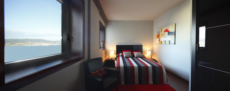 Double or Twin Room with Sea View image 3
