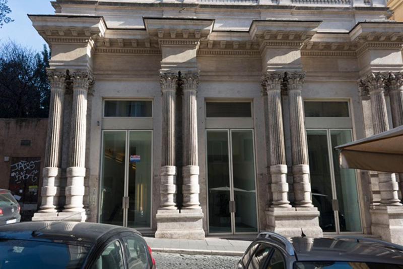 One-Bedroom Apartment image 3