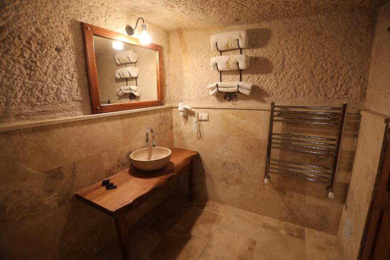 Deluxe Double Room image 2